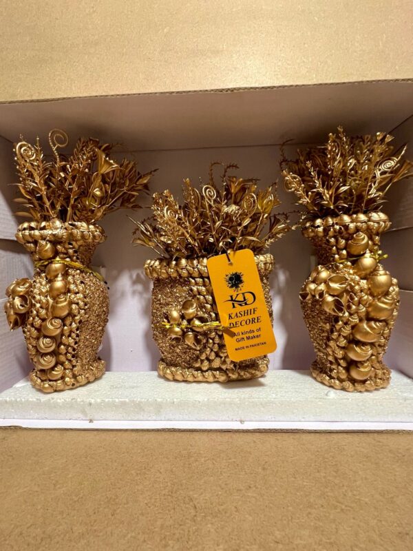 Set Of 3 Vintage Flower Vase.