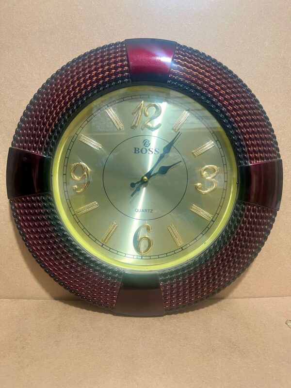 Round Wall Clock